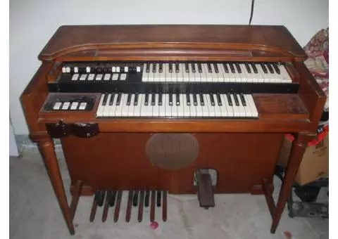 Mint Condition Hammond M3 Organ
